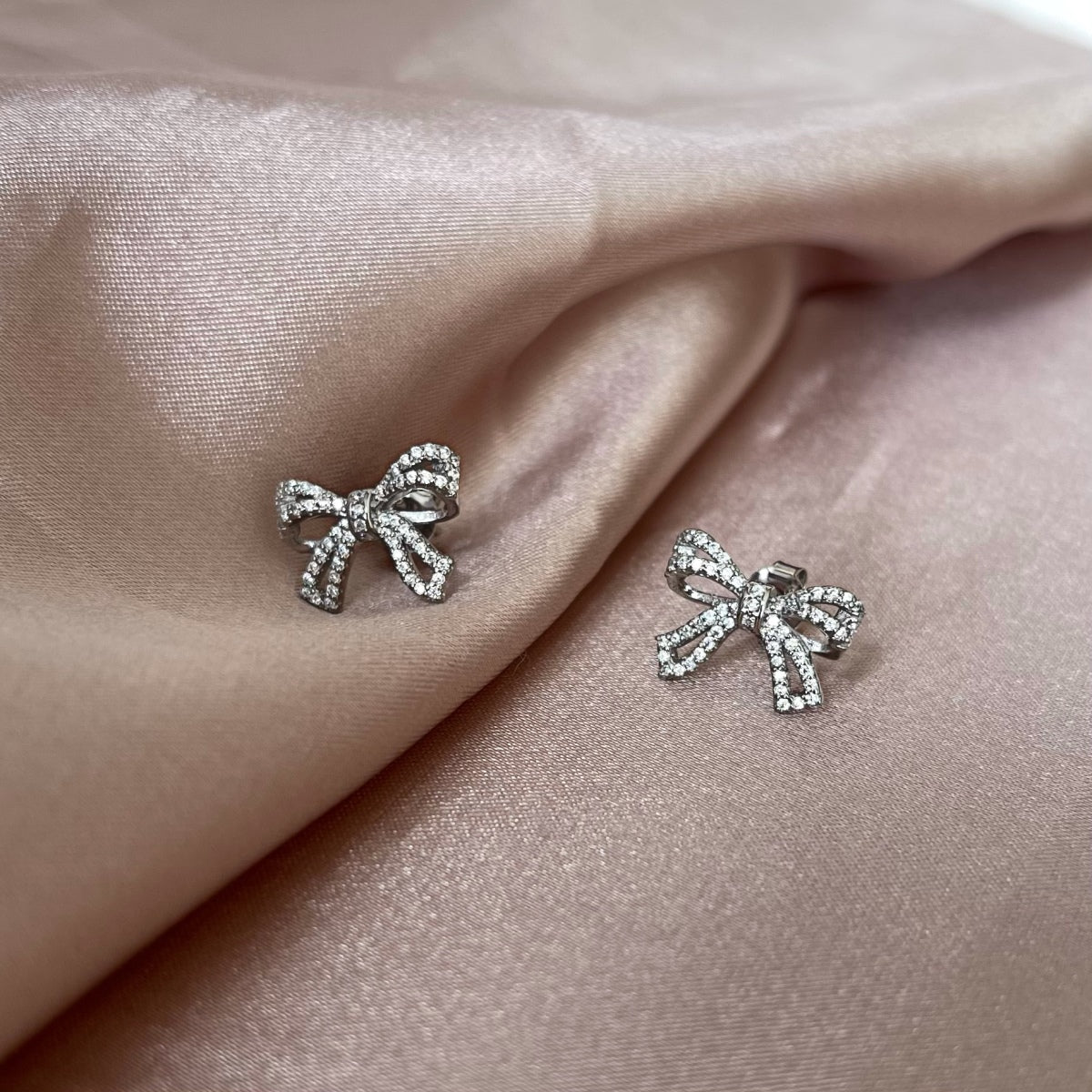 [baslovejewels]Dainty Bow Shape Earrings