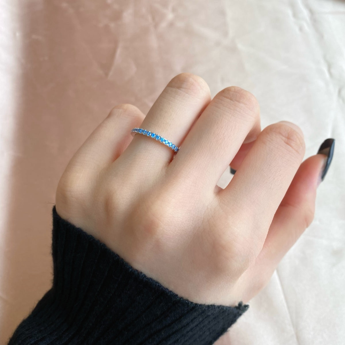 [baslovejewels]Delicate Sparkling Round Cut Daily Ring