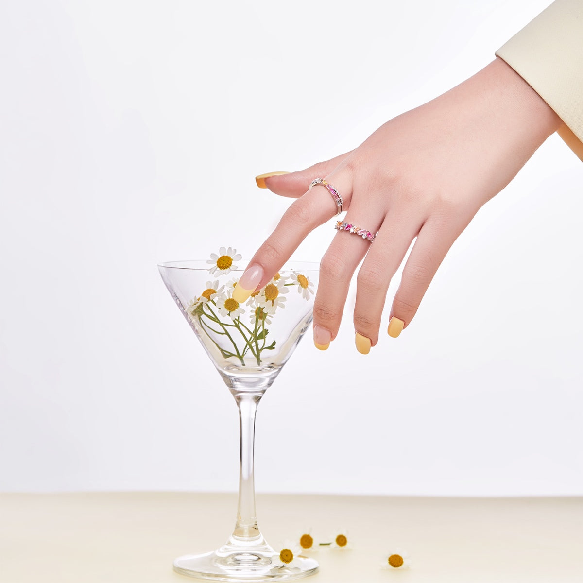 [baslovejewels]Dazzling Polychromatic Multi cut Daily Ring