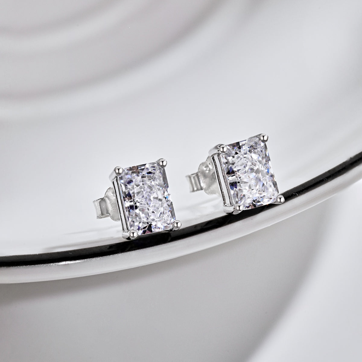 [baslovejewels]Radiant Luxurious Princess Cut Daily Earrings