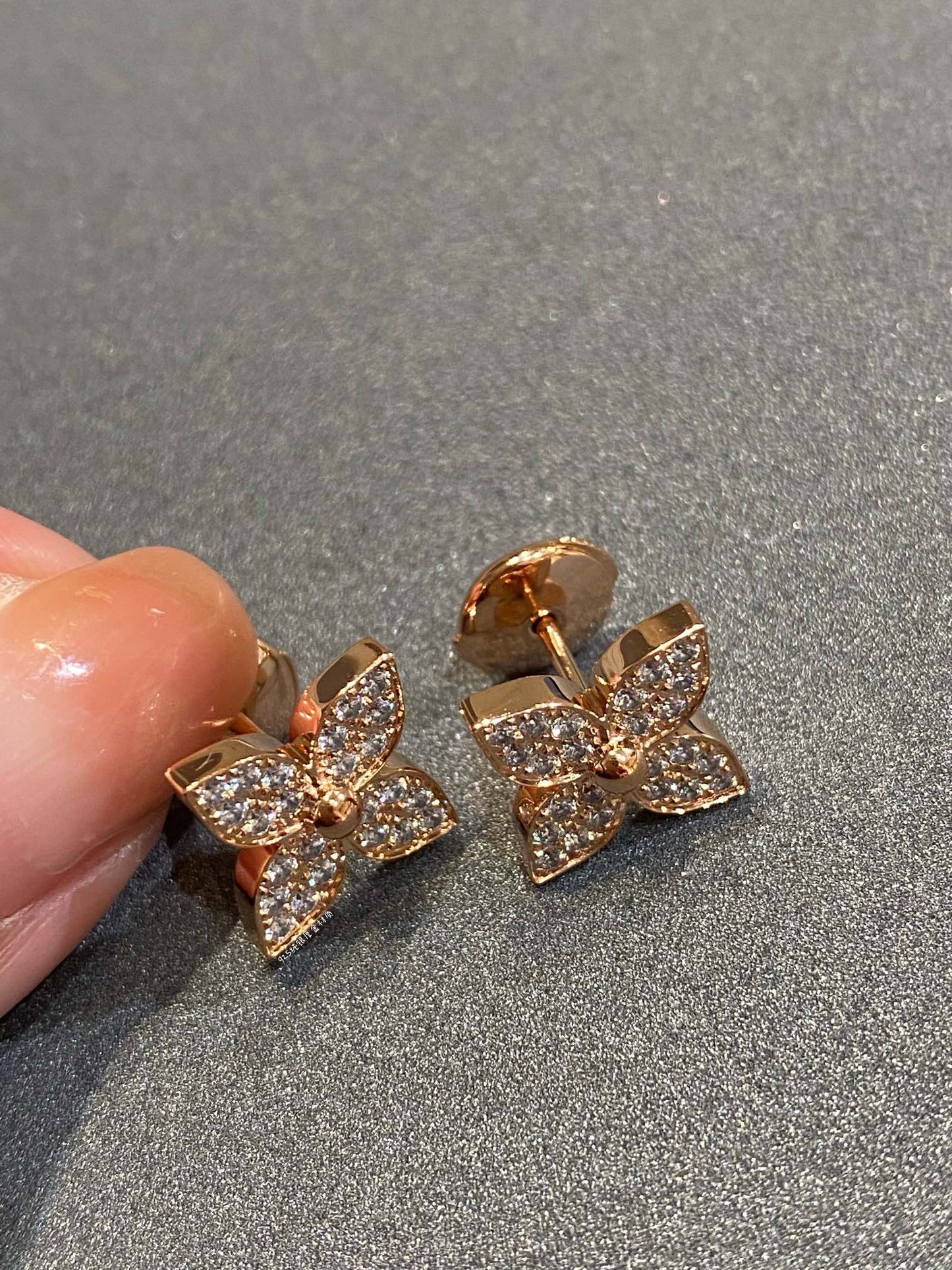 [baslovejewels]STAR DIAMOND EARRINGS
