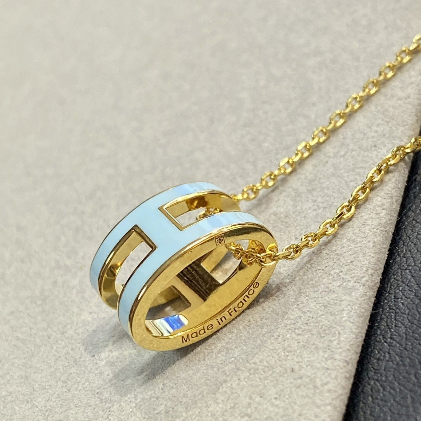 [baslovejewels]POP H LIGHT BLUE NECKLACE