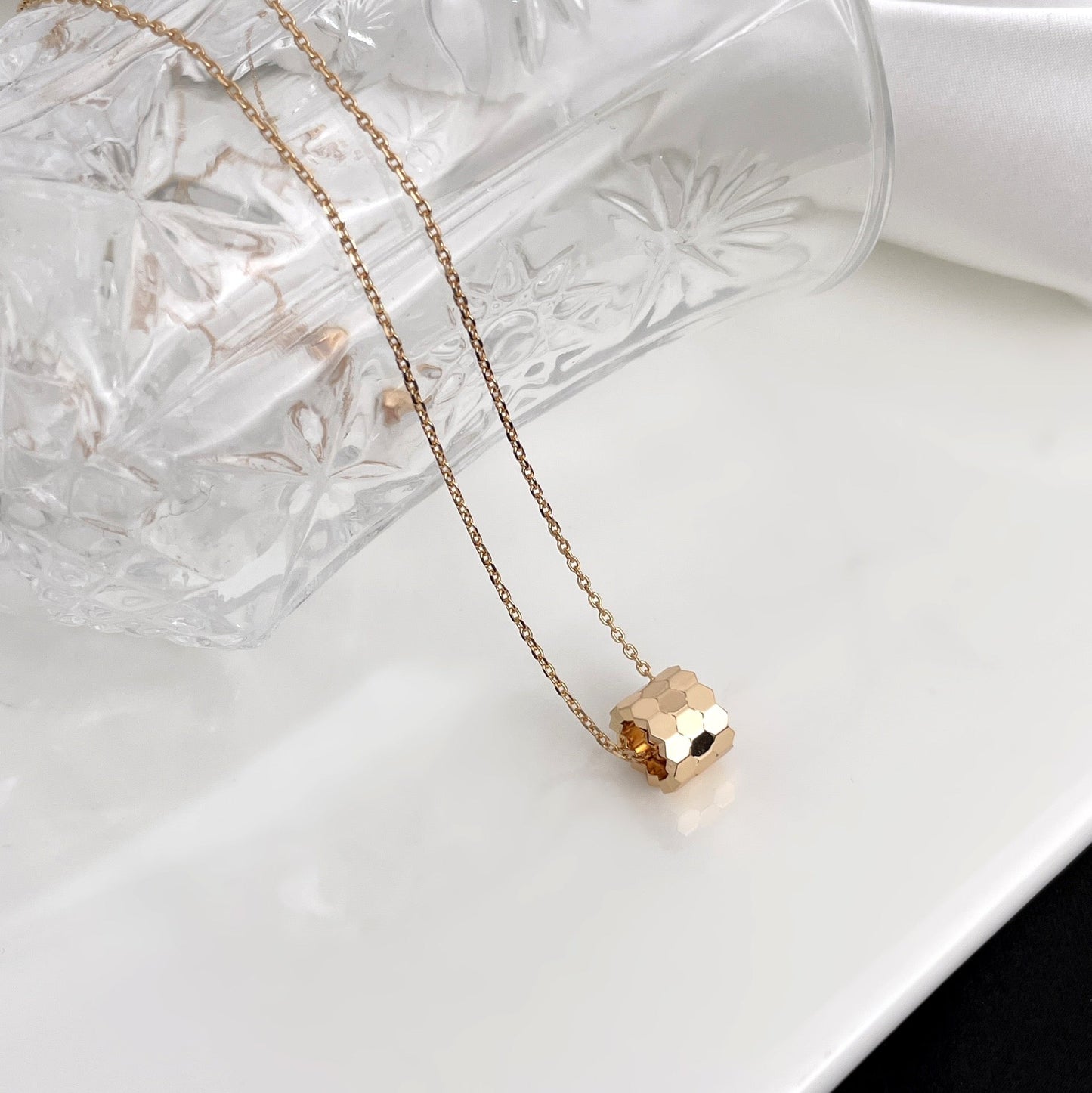 [baslovejewels]BEE MINI NECKLACE
