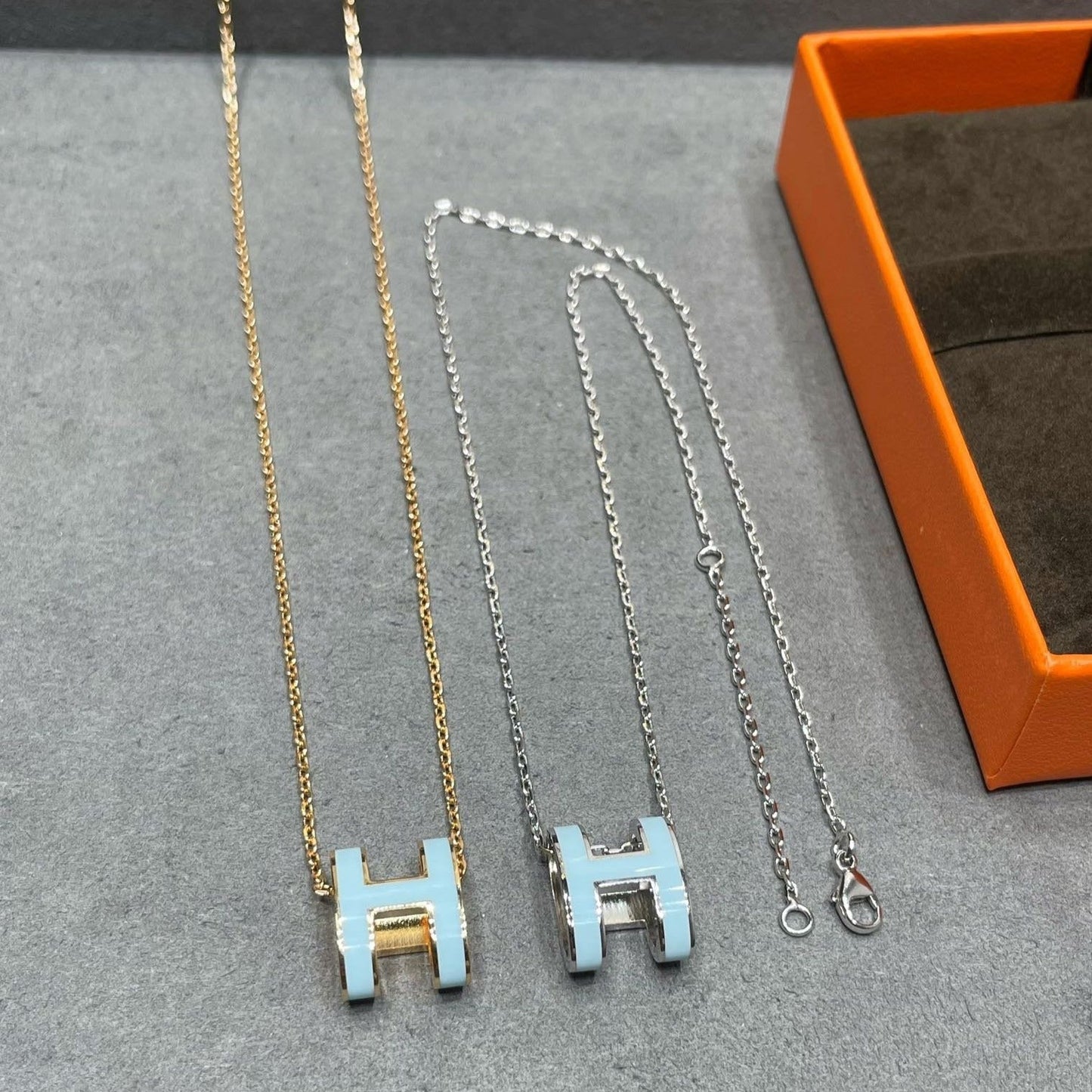 [baslovejewels]POP H SKY BLUE NECKLACE