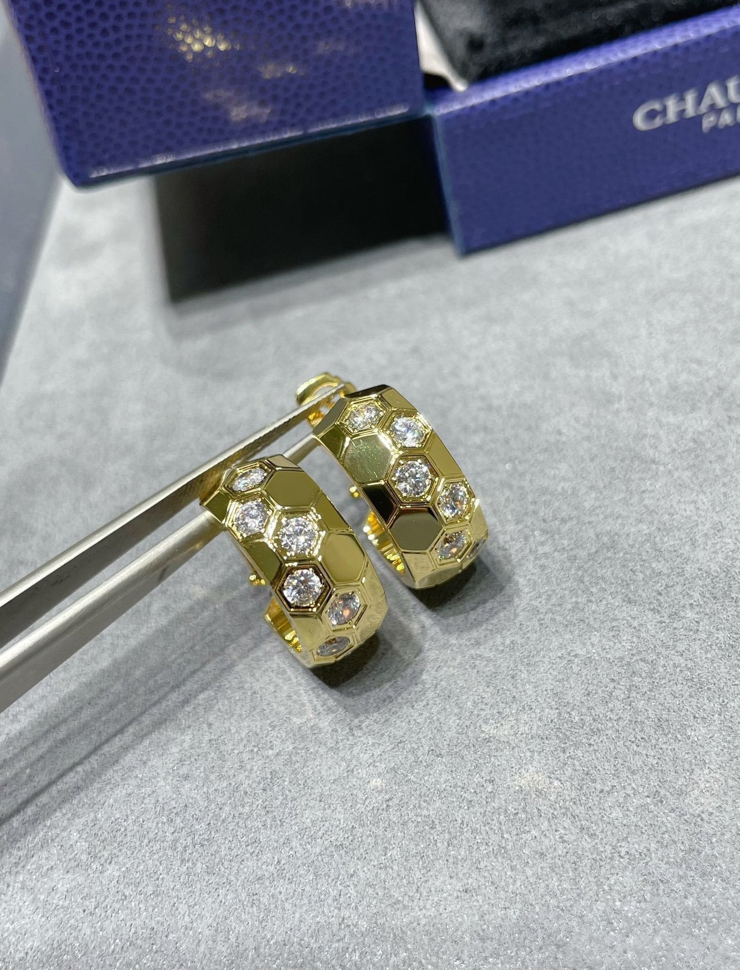 [baslovejewels]BEE LOVE DIAMOND HOOP EARRINGS