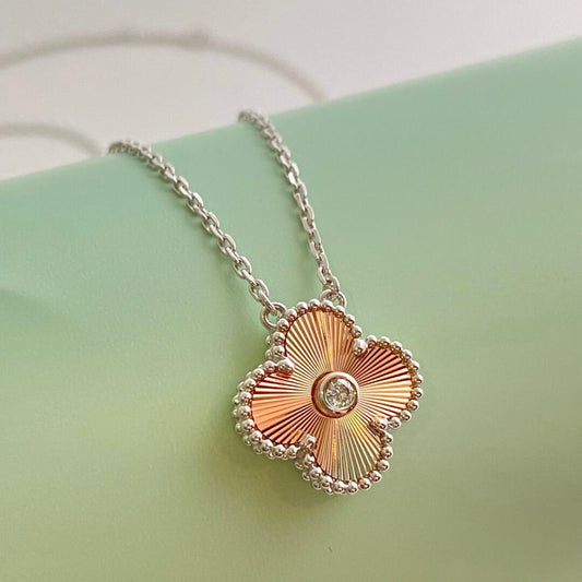 [basloveJW]CLOVER 15MM DIAMOND LASER NECKLACE- CHRISTMAS 2024 SPECIAL EDITION