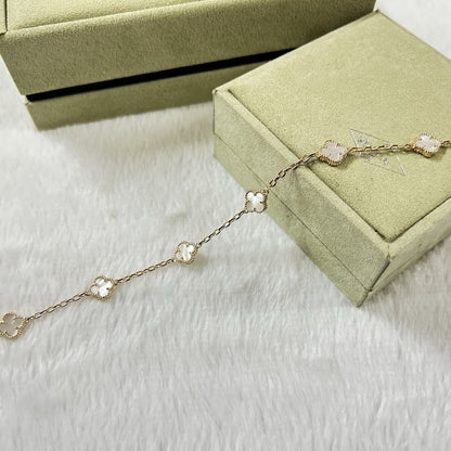 [baslovejewels]CLOVER 6 MOTIF WHITE MOP BRACELET