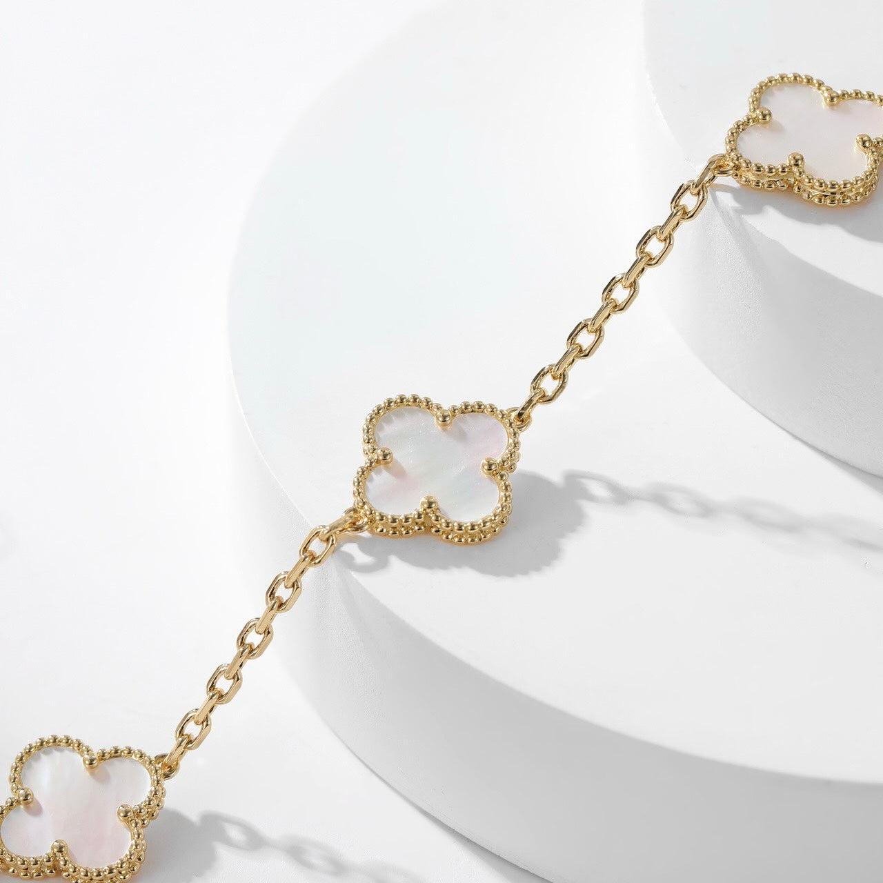 [baslovejewels]CLOVER 10 MOTIFS WHITE MOTHER OF PEARL NECKLACE