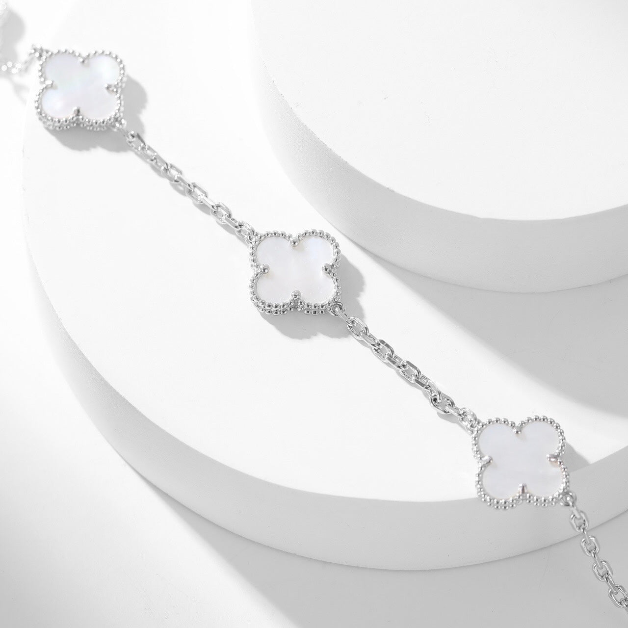[baslovejewels]CLOVER 10 MOTIFS WHITE MOTHER OF PEARL NECKLACE