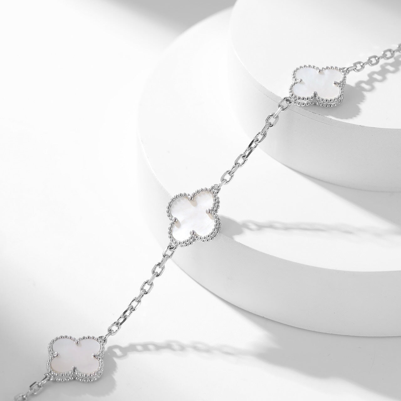 [baslovejewels]CLOVER 10 MOTIFS WHITE MOTHER OF PEARL NECKLACE