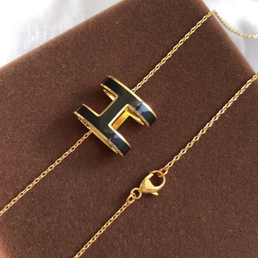 [baslovejewels]HM CLIC BLACK ENAMEL GOLD NECKLACE