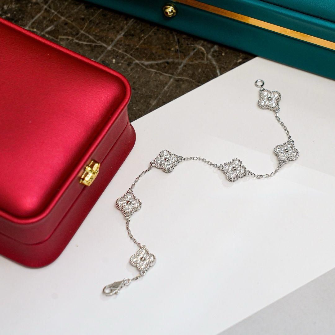 [baslovejewels]CLOVER 6 MOTIF SILVER DIAMOND BRACELET