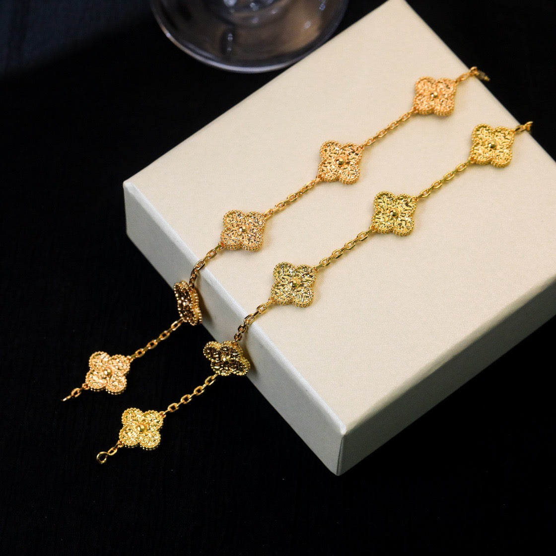 [baslovejewels]CLOVER 5 MOTIFS BRONZING BRACELET